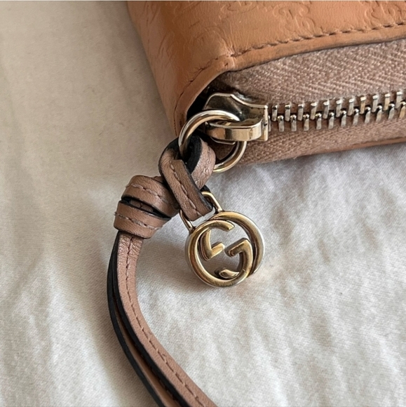 πGUCCI Micro Guccissima Nude Zip Around Wallet - Picture 3 of 9